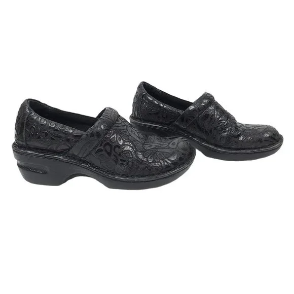 b.o.c. Born Concept Black Peggy Clogs Tooled Leather Slip On Shoes Women Size 7 - Picture 2 of 12
